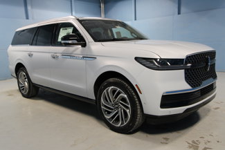 New 2025 Lincoln Navigator L Reserve image 1