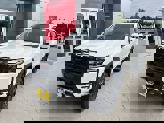 New 2025 Nissan Frontier PRO-4X image 1