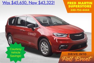 New 2026 Chrysler Pacifica Select image 1