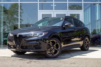 New 2025 Alfa Romeo Stelvio Sprint image 1