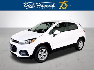 Used 2022 Chevrolet Trax LS w/ Tint and Cruise Package image 1