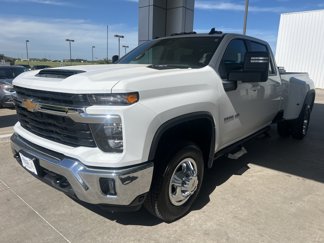 Used 2025 Chevrolet Silverado 3500 LT image 1
