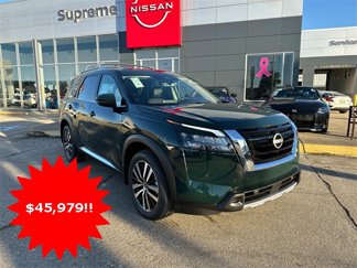 New 2025 Nissan Pathfinder Platinum image 1