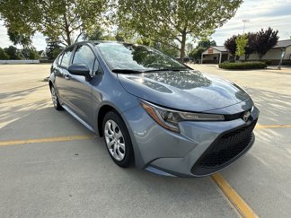 Used 2020 Toyota Corolla LE image 1