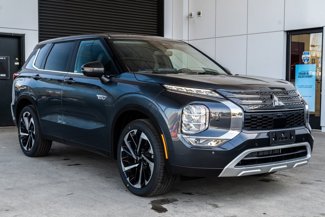 New 2025 Mitsubishi Outlander SE image 1