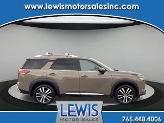 Used 2023 Nissan Pathfinder Platinum image 1