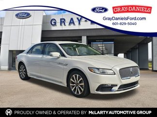 Used 2017 Lincoln Continental Premiere image 1
