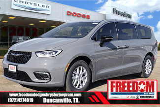 New 2025 Chrysler Pacifica Select image 1