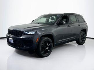 Used 2022 Jeep Grand Cherokee Altitude image 1