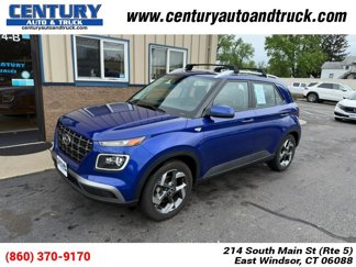 Used 2023 Hyundai Venue Limited image 1