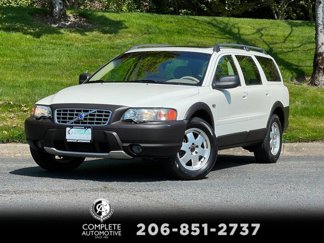 Used 2001 Volvo V70 Cross Country image 1