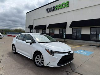 Used 2021 Toyota Corolla LE image 1
