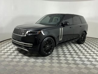 Certified 2025 Land Rover Range Rover SE image 1
