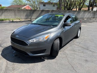 Used 2017 Ford Focus SE image 1