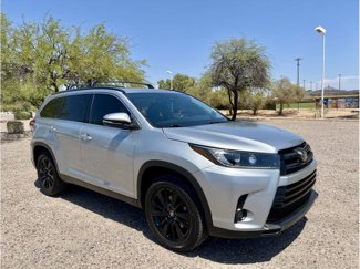 Used 2019 Toyota Highlander SE image 1