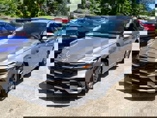 Used 2024 Hyundai Elantra SEL image 1