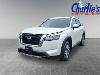 Certified 2024 Nissan Pathfinder SL image 1