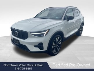 Certified 2025 Volvo XC40 B5 Plus w/ Protection Package Premier image 1