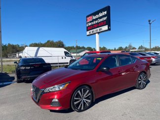 Used 2020 Nissan Altima 2.5 SR w/ Premium Package image 1