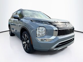 New 2025 Mitsubishi Outlander SEL image 1