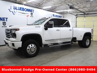 Used 2024 Chevrolet Silverado 3500 High Country w/ High Country Premium Package image 1
