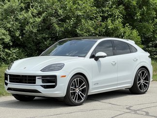 Used 2025 Porsche Cayenne GTS image 1