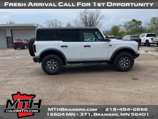 Used 2024 Ford Bronco Badlands image 1