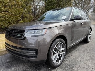 New 2025 Land Rover Range Rover SE image 1