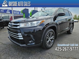 Used 2018 Toyota Highlander LE image 1