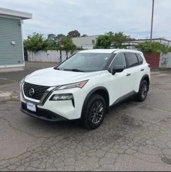 Used 2021 Nissan Rogue S image 1