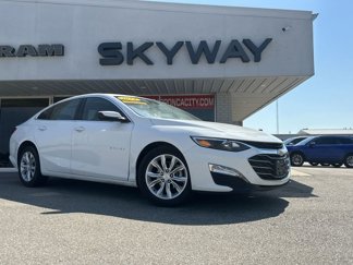 Used 2024 Chevrolet Malibu LT image 1