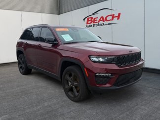 Used 2023 Jeep Grand Cherokee Limited w/ Black Appearance Package video 1