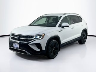 Used 2023 Volkswagen Taos SEL image 1