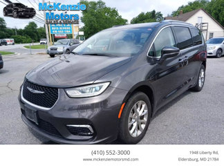 Used 2021 Chrysler Pacifica Touring-L image 1