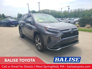 Used 2023 Toyota RAV4 SE image 1