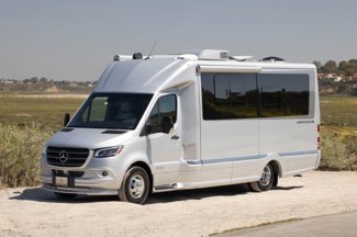Used 2023 Mercedes-Benz Sprinter 4500 image 1