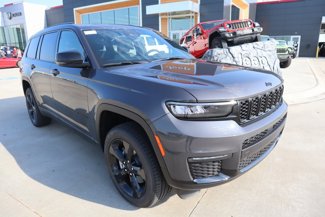 New 2025 Jeep Grand Cherokee L Limited image 1