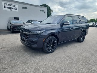 New 2025 Lincoln Navigator Reserve w/ Jet Appearance Package image 1