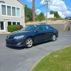 Used 2014 Toyota Camry SE image 1