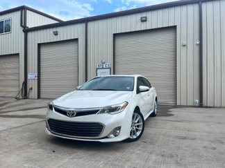 Used 2013 Toyota Avalon XLE image 1