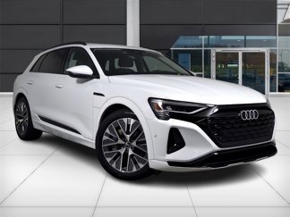 Used 2024 Audi Q8 e-tron Prestige w/ Prestige Package image 1