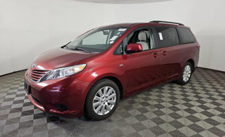 Used 2017 Toyota Sienna LE image 1