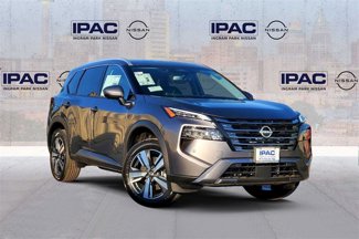 New 2025 Nissan Rogue SL w/ Tech Package image 1