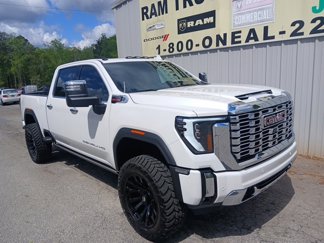 Used 2025 GMC Sierra 2500 Denali w/ Denali Reserve Package image 1