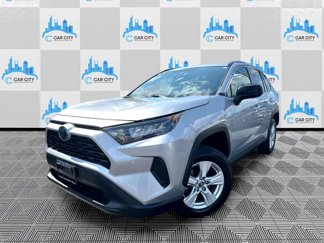 Used 2019 Toyota RAV4 LE image 1