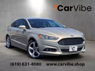 Used 2016 Ford Fusion SE image 1