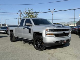 Used 2017 Chevrolet Silverado 1500 Custom image 1