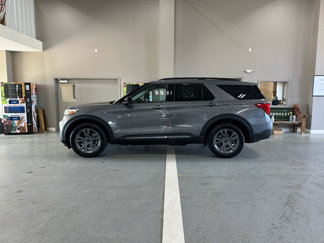 Used 2023 Ford Explorer XLT w/ Equipment Group 202A image 1