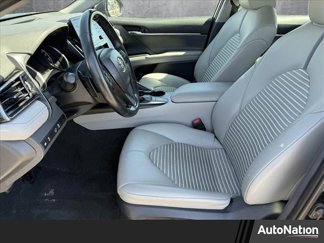 Used 2023 Toyota Camry SE image 1