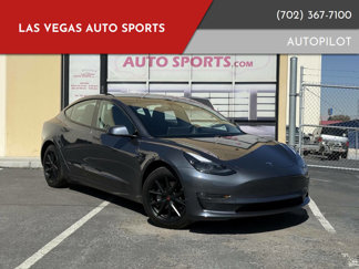 Used 2022 Tesla Model 3 Standard Range image 1